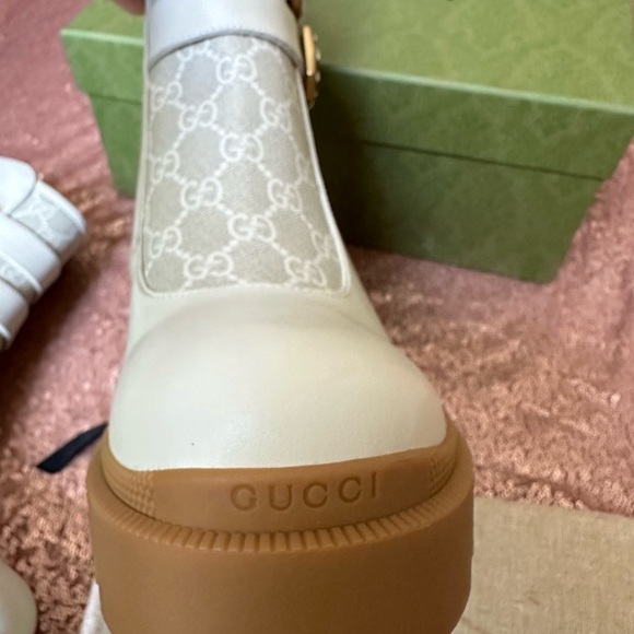 GUCCI Authentic K,GG Supreme Leather Crystal Buckle Platform Ankle  Boots 37/6.5 - Picture 5 of 17
